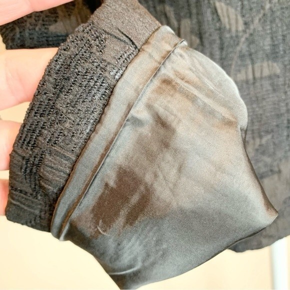 NWT QVC Simonton Says Black Embossed Floral Blazer Medium - Picture 6 of 13